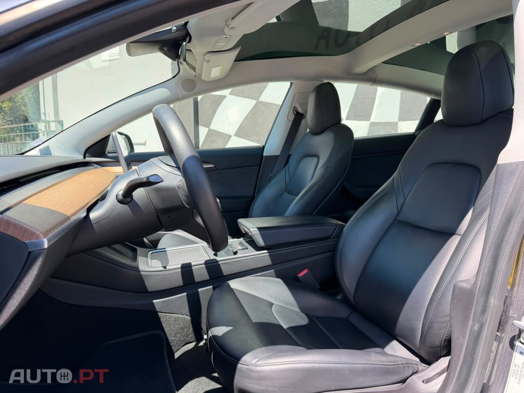 Tesla Model 3 Long-Range Dual Motor AWD