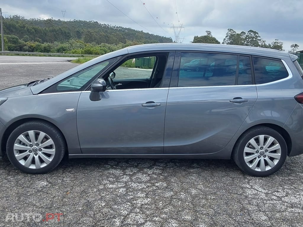 Opel Zafira 1.6 CDTi Cosmo