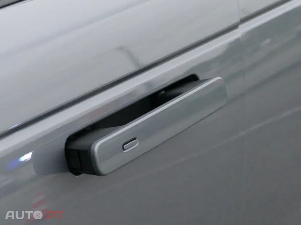 Land Rover Velar 2.0 P400e AWD Dynamic SE