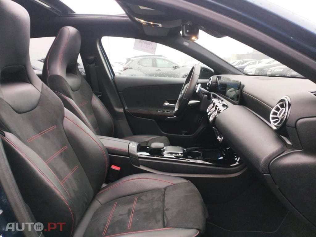 Mercedes-Benz A 250 e 8G-DCT AMG Line