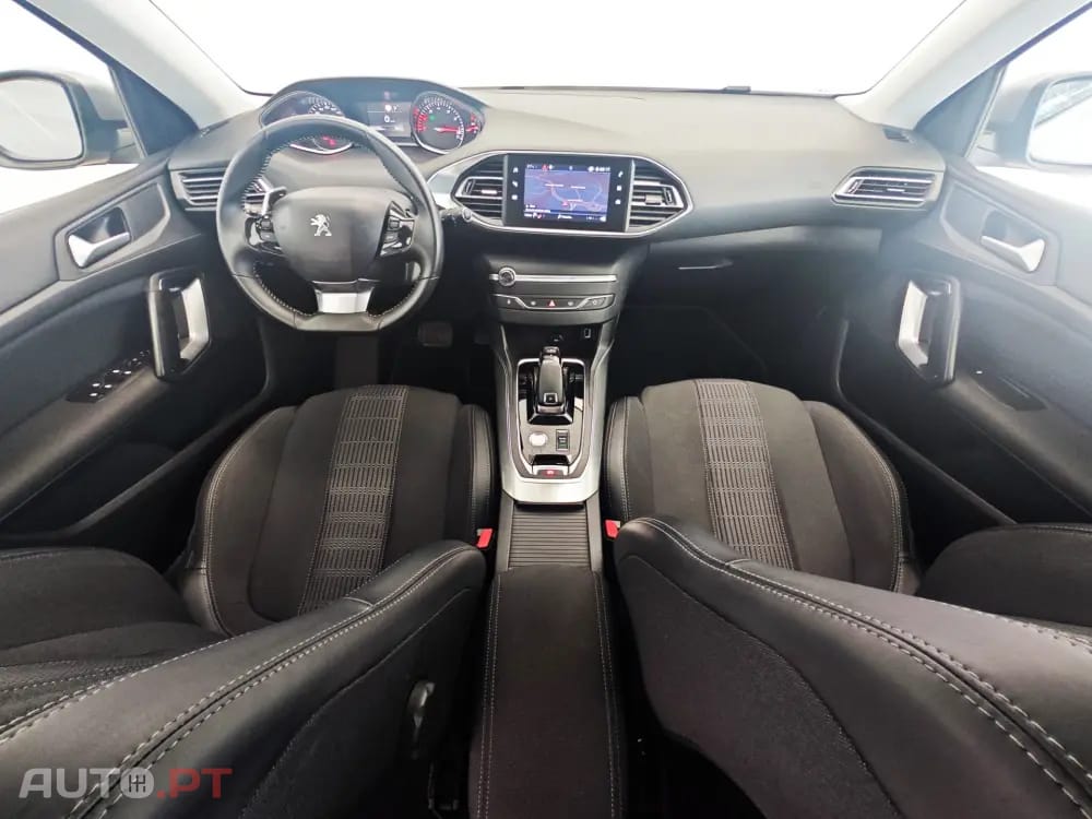 Peugeot 308 PureTech 130 EAT8 Allure Pack
