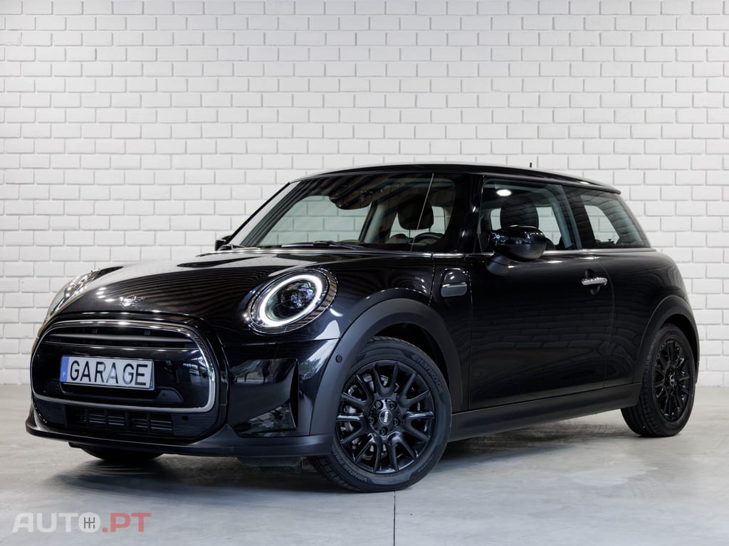 MINI Cooper Premium Yours Auto