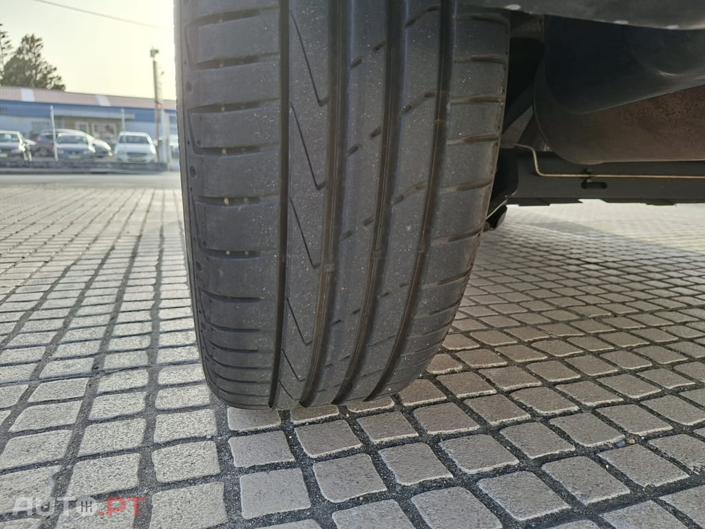 Renault Captur 0.9 TCE Exclusive — fotografia 9