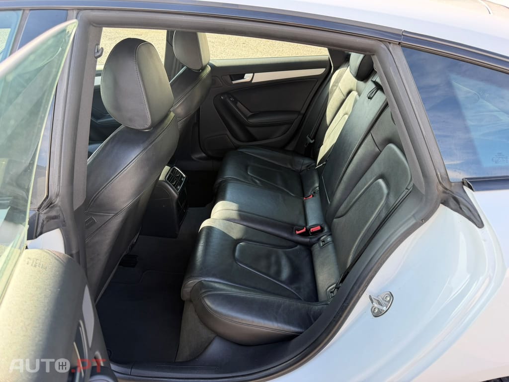Audi A5 2.0 TDi S-line