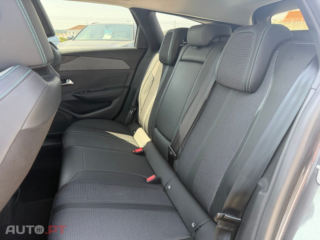 Peugeot 308 SW 1.5 BlueHDi Allure EAT8