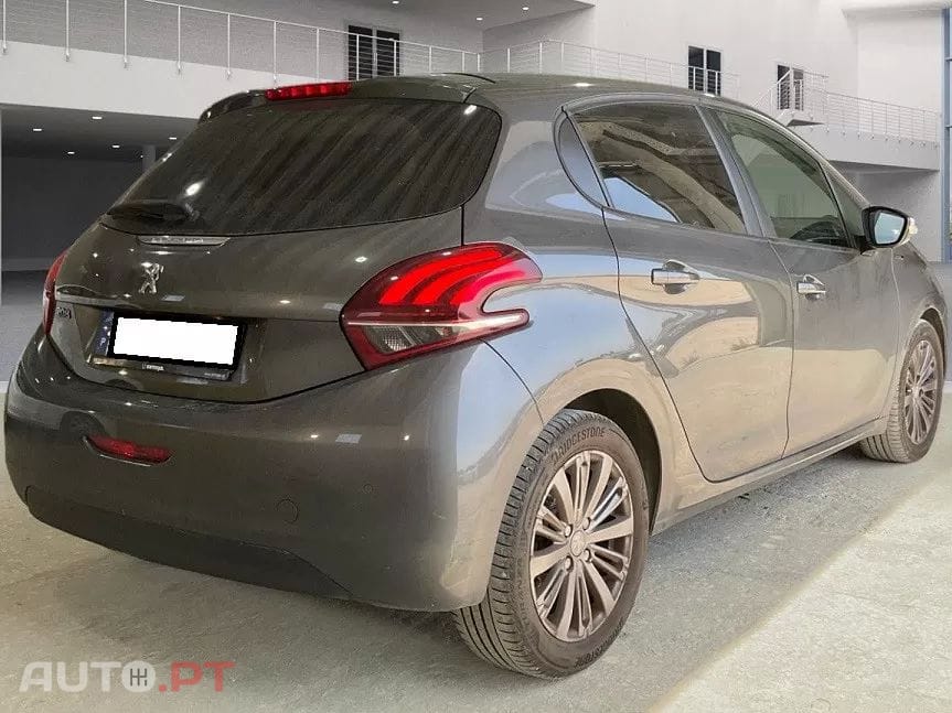 Peugeot 208 1.5 BlueHDi Signature