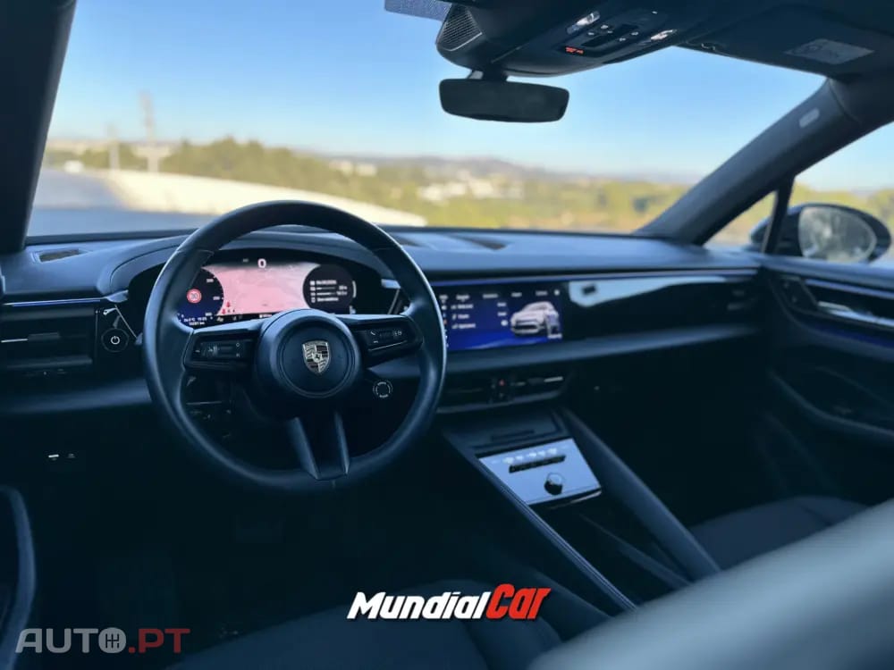 Porsche Macan Electric 4