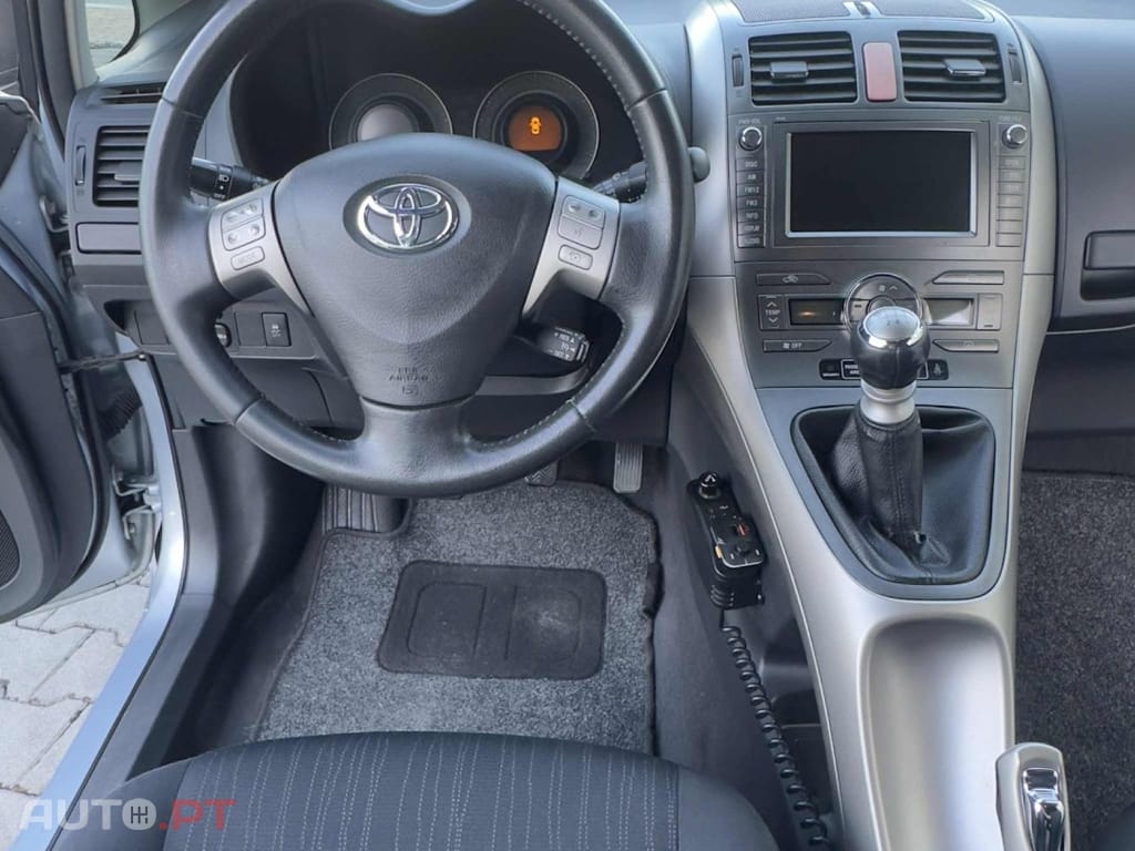 Toyota Auris 2.0 D-4D Exclusive