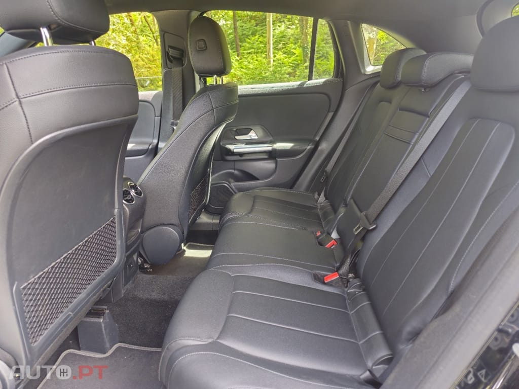 Mercedes-Benz GLA 180 d 8G-DCT