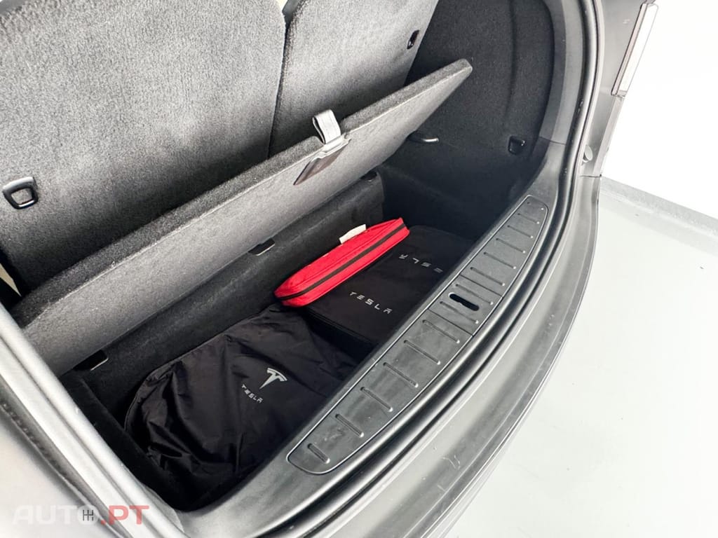 Tesla Model X 100 kWh Long Range AWD