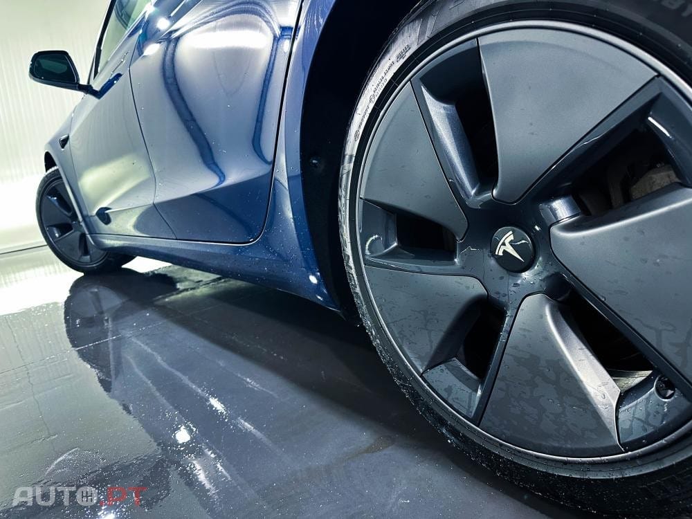 Tesla Model 3 Standard Range Plus RWD
