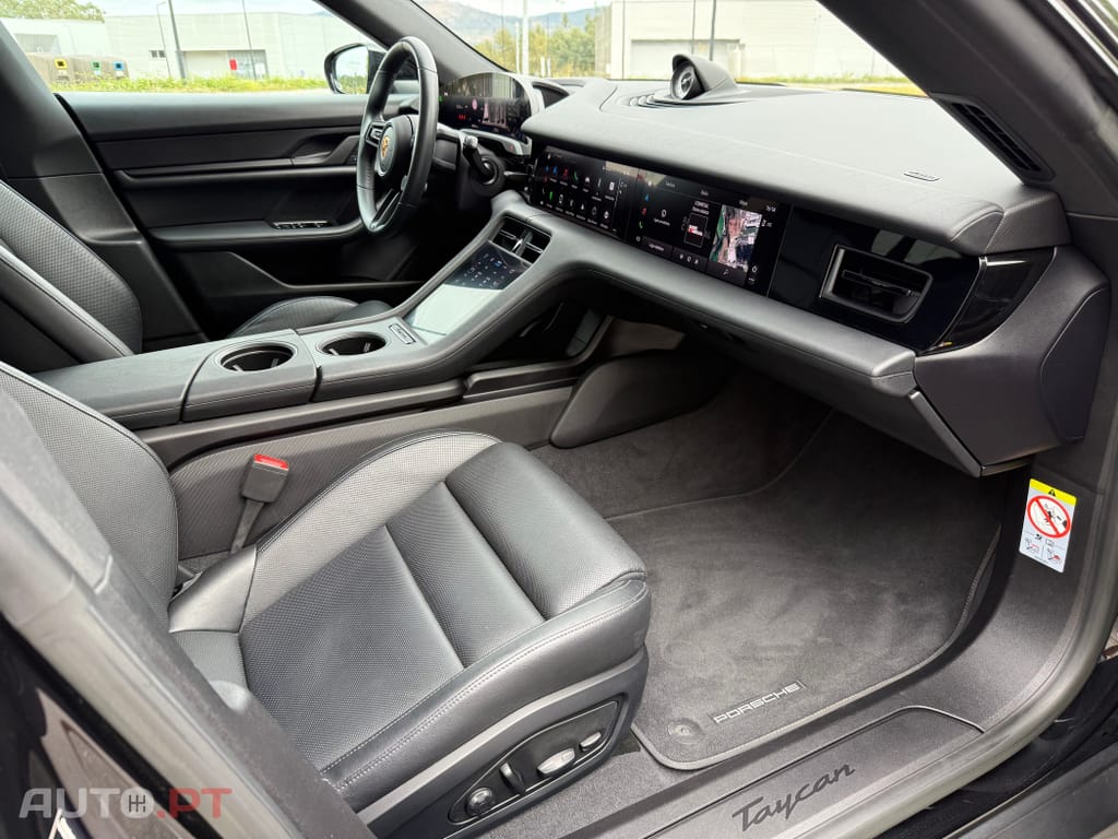 Porsche Taycan bateria Performance Plus