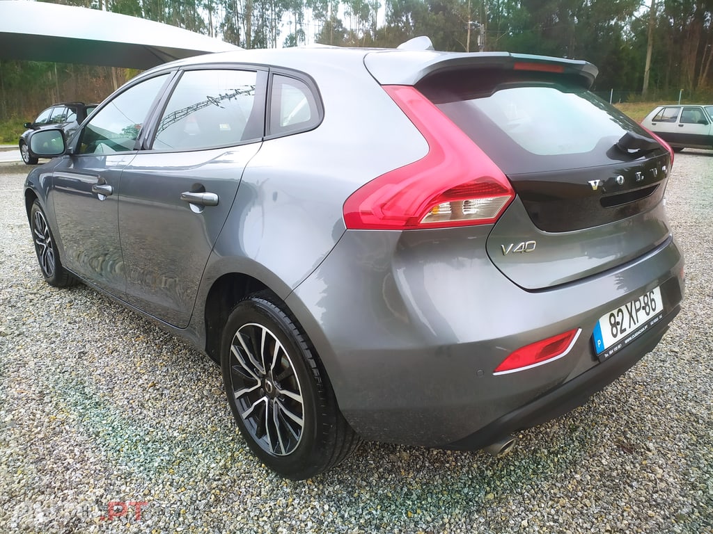 Volvo V40 2.0 D3 Momentum