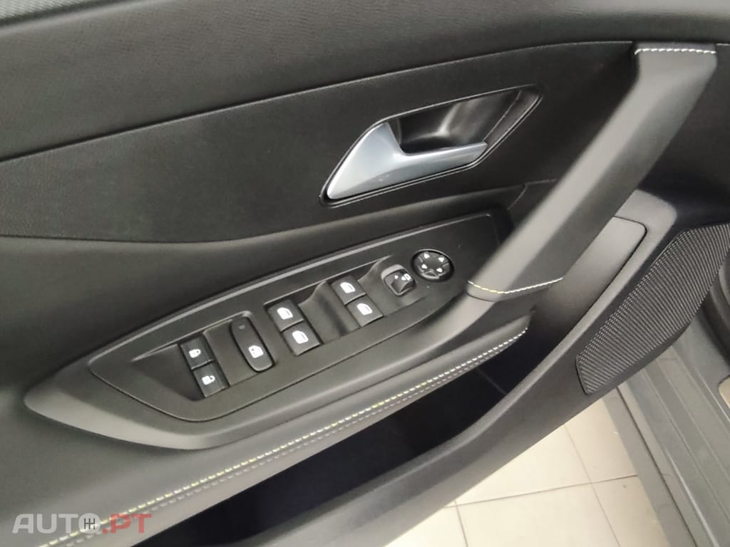 Peugeot E-308 58 kWh GT