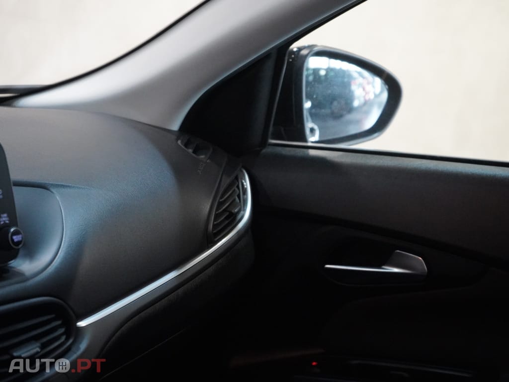 Fiat Tipo 1.3 M-Jet Lounge