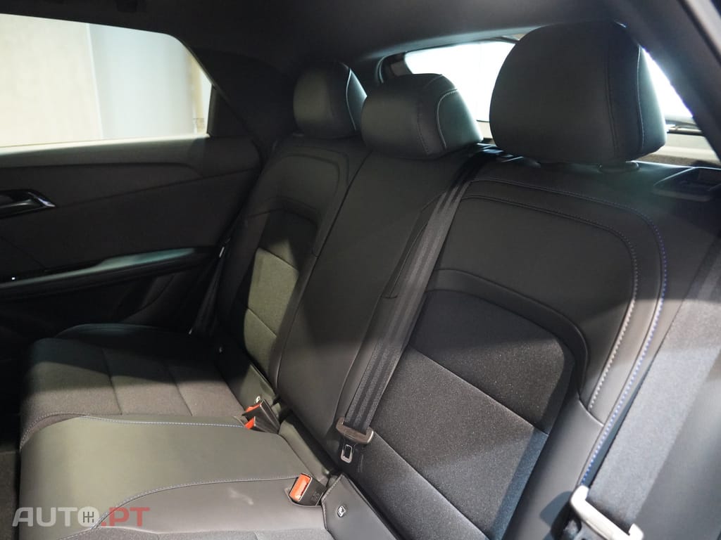 MG MG4 64 kWh Luxury