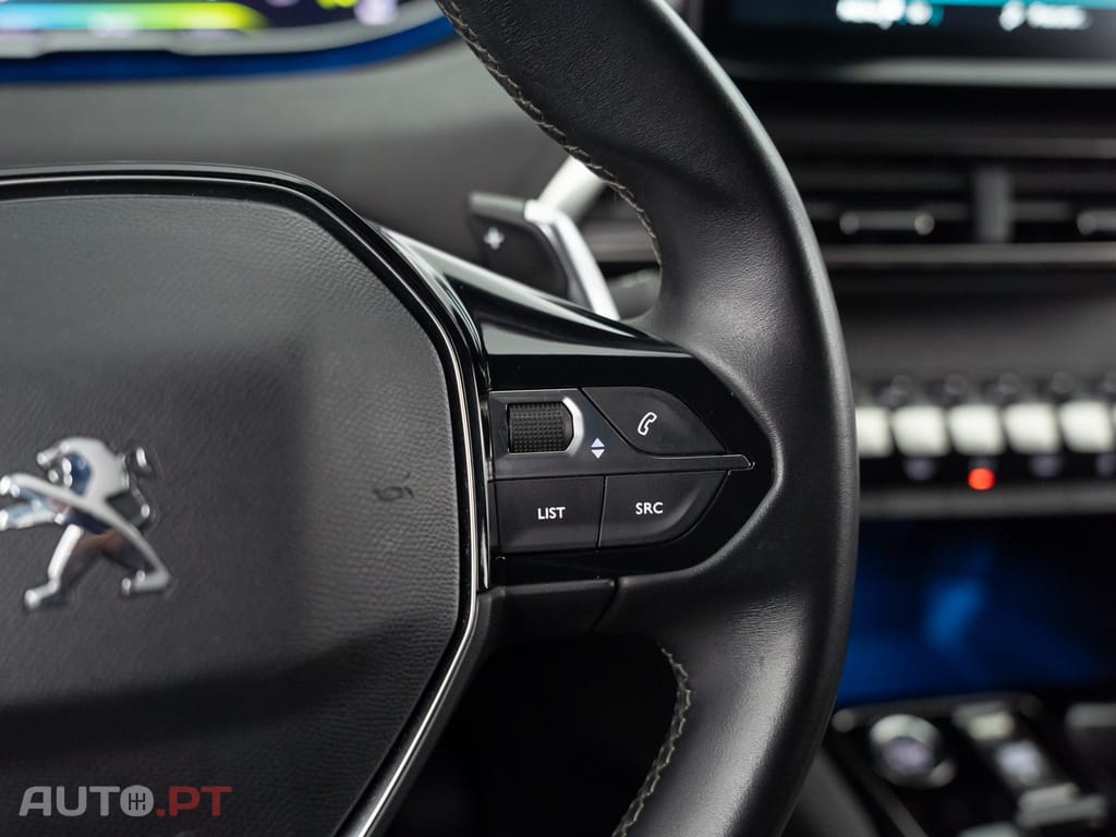 Peugeot 3008 1.6 Hybrid Allure e-EAT8