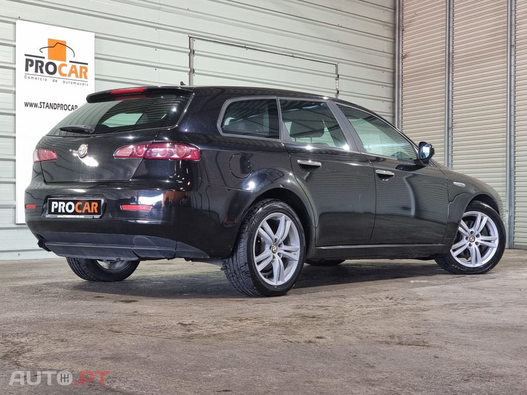 Alfa Romeo 159 Sportwagon 1.9 JTDm 16V Sportiva+
