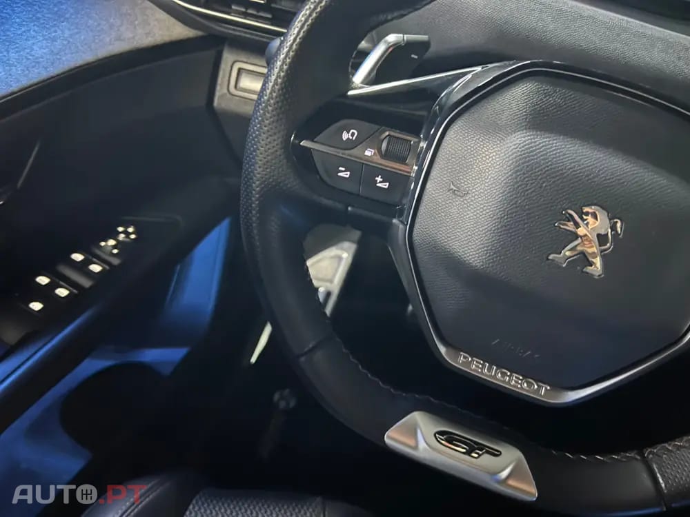 Peugeot 3008 1.6 Hybrid GT Pack e-EAT8