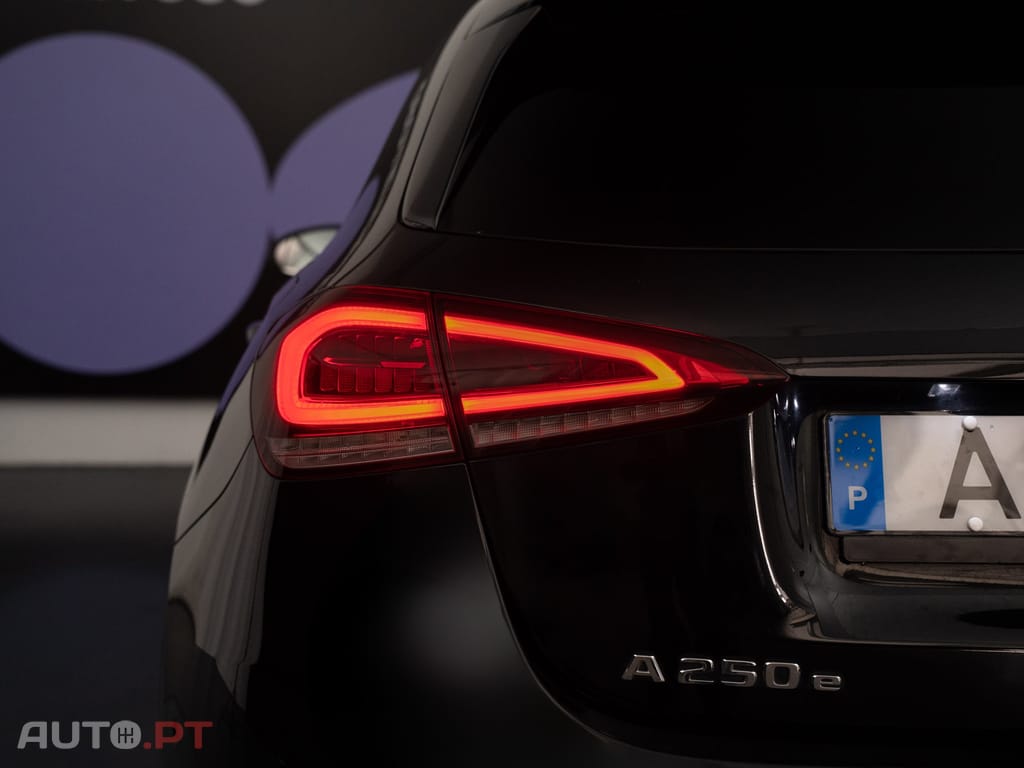 Mercedes-Benz A 250 e Style Plus