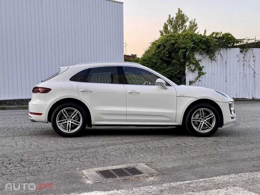 Porsche Macan S