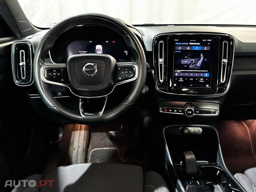 Volvo XC40 Recharge 69 kWh Single Motor Plus