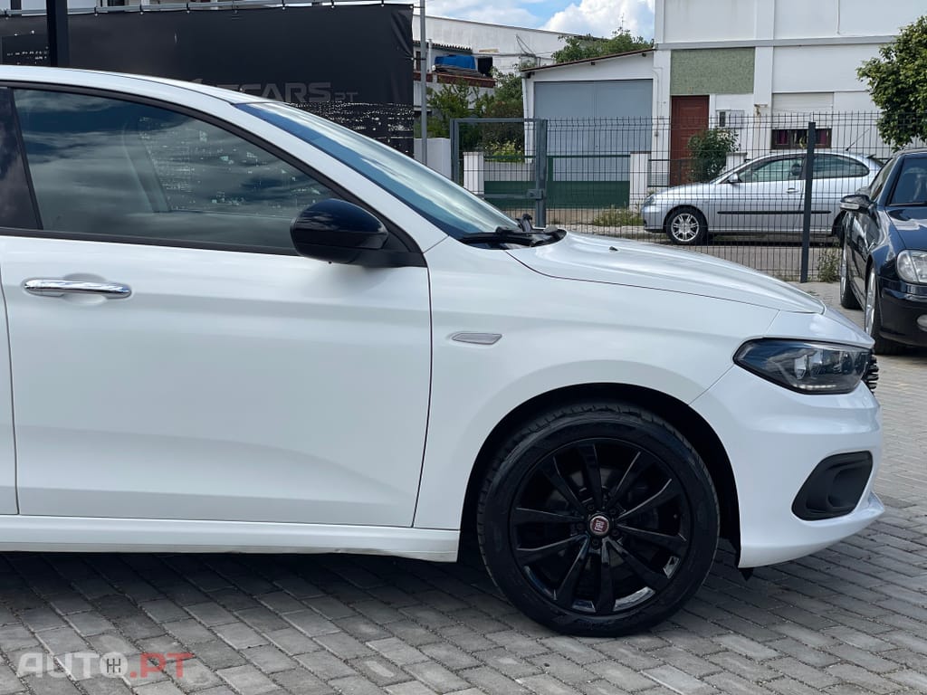 Fiat Tipo 1.3 M-Jet Lounge Tech J17