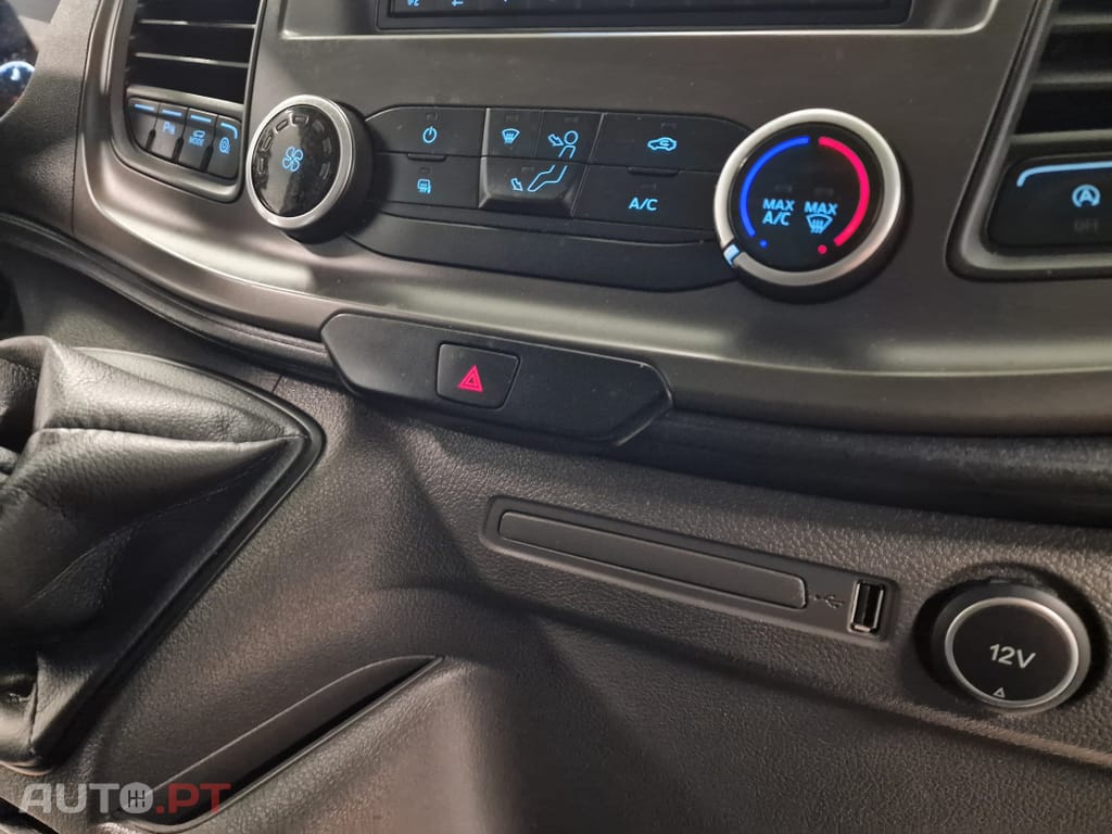 Ford Transit Custom 310L1 2.0 TDCi H1-Tecto Baixo Trend