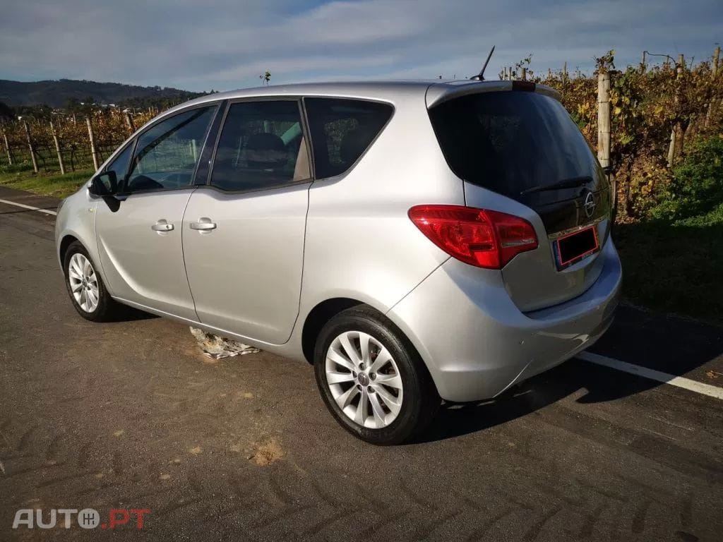 Opel Meriva 1.4 T FlexFluel