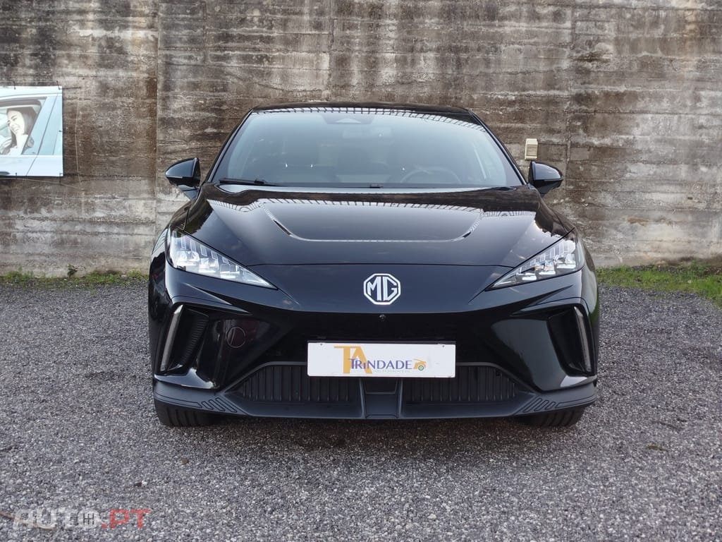 MG MG4 64 kWh Luxury