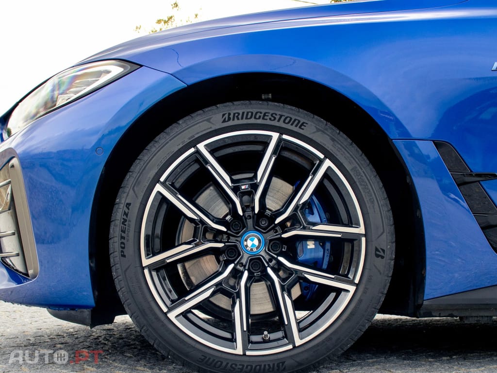 BMW i4 M50 Pack Desportivo M Pro