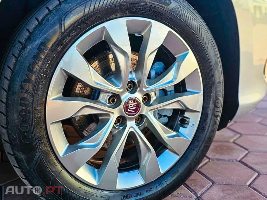 Fiat Tipo 1.3 M-Jet Lounge Tech J17