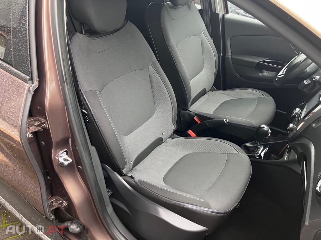 Renault Captur 1.2 TCe Exclusive EDC