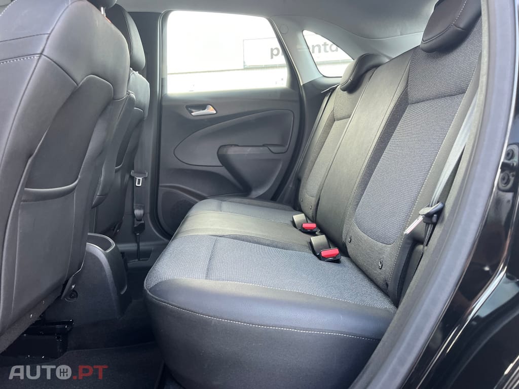 Opel Crossland X 1.2 Inovação