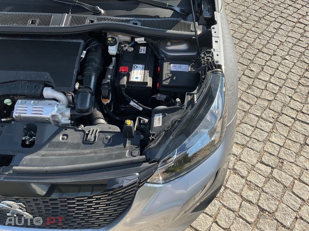 Peugeot 2008 1.2 PureTech Active Pack