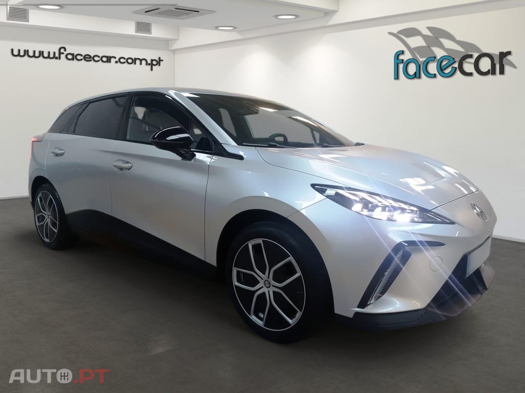 MG MG4 64 kWh Luxury