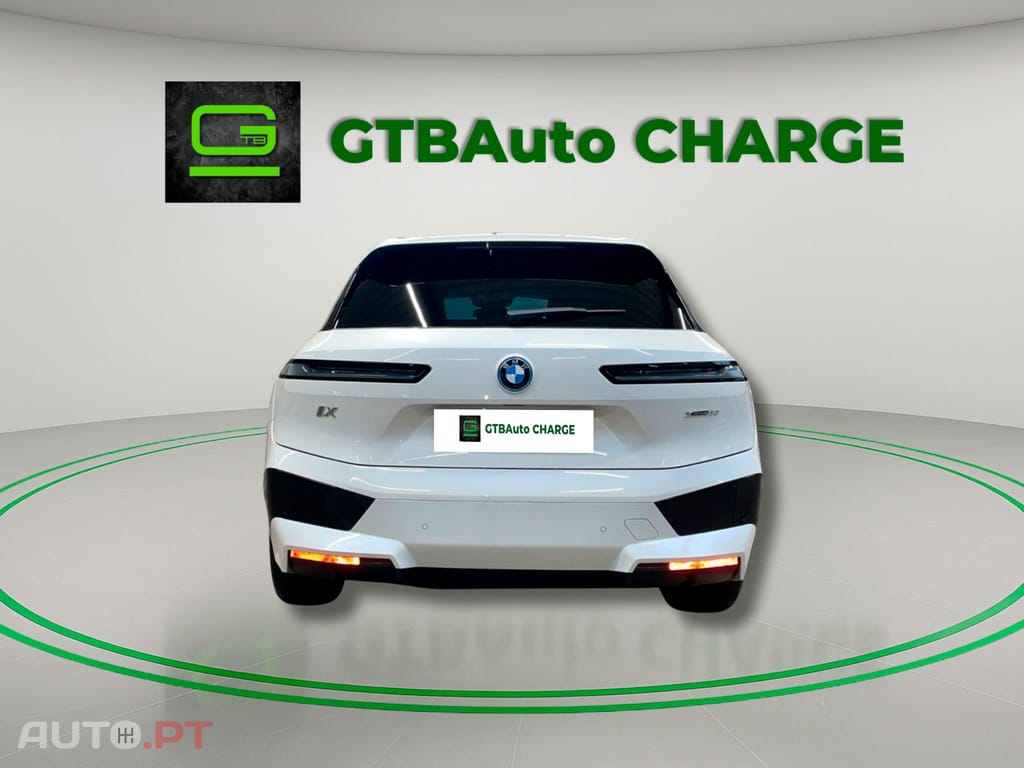 BMW iX I.V.A DEDUTIVEL 50 xDrive Sport 