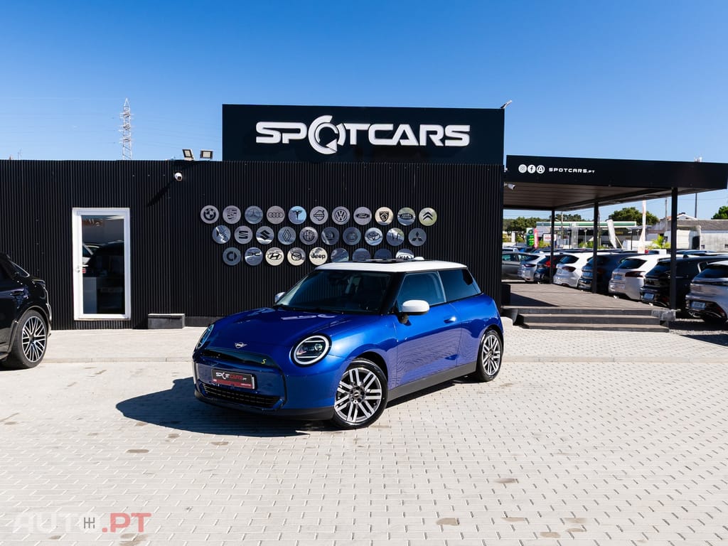 MINI Cooper SE Classic M