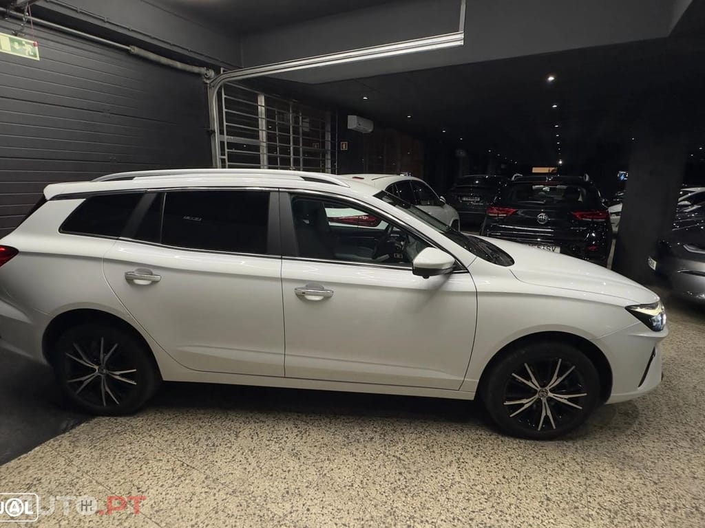 MG MG5 51 kWh Luxury