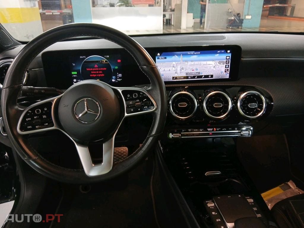 Mercedes-Benz A 250 E STYLE PLUS Hibrido Plug-In