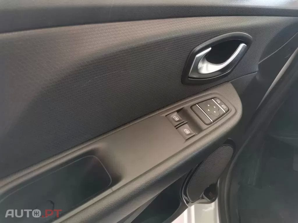 Renault Clio Sport Tourer 1.5 dCi Limited