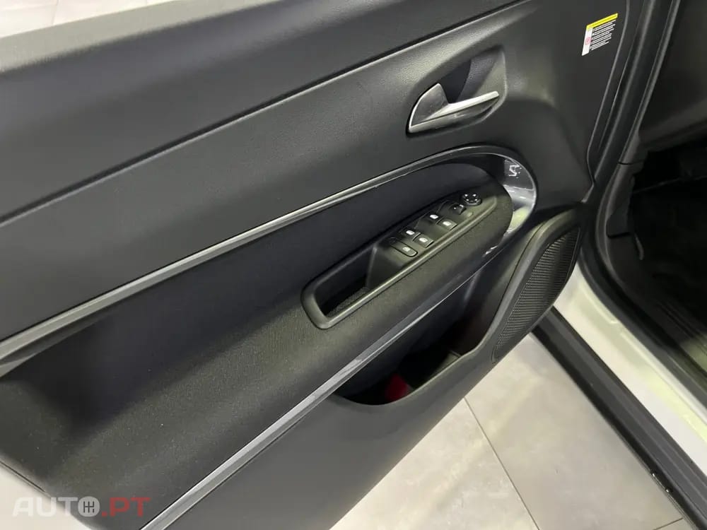 Fiat 600e 54 kWh (RED)