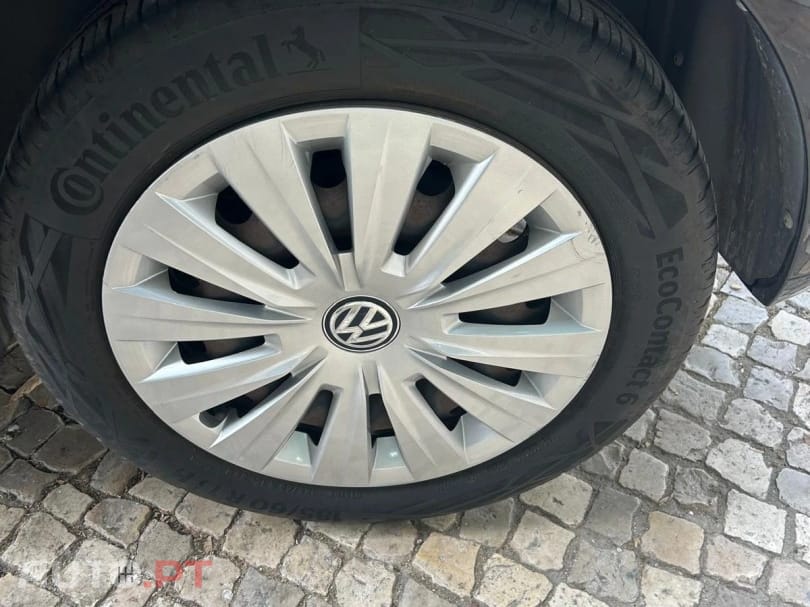 Volkswagen Polo 1.0 Confortline