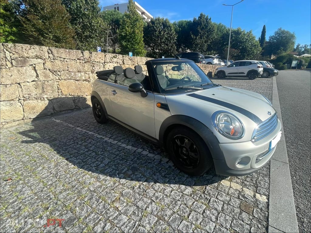 MINI Cabrio Cooper D 1.6
