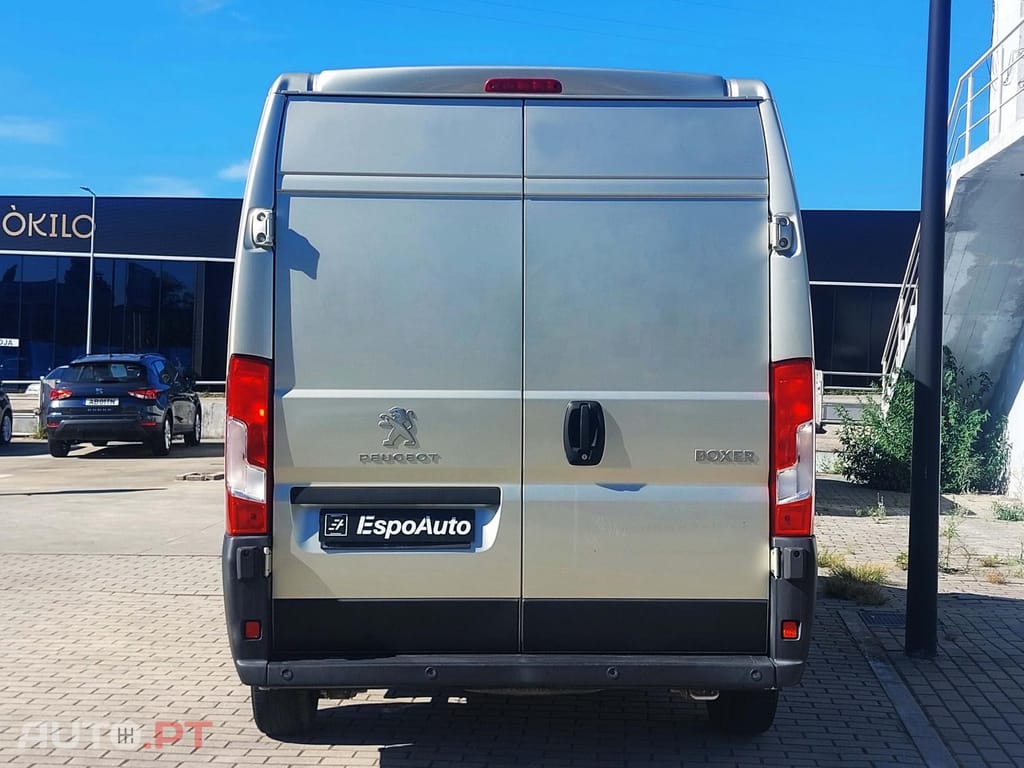 Peugeot Boxer 2.2 BlueHDi 330 L2H2 Premium - 140 cv - IVA Dedutível