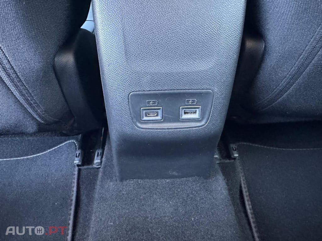 Peugeot 208 1.2 Hybrid Allure e-DCS6