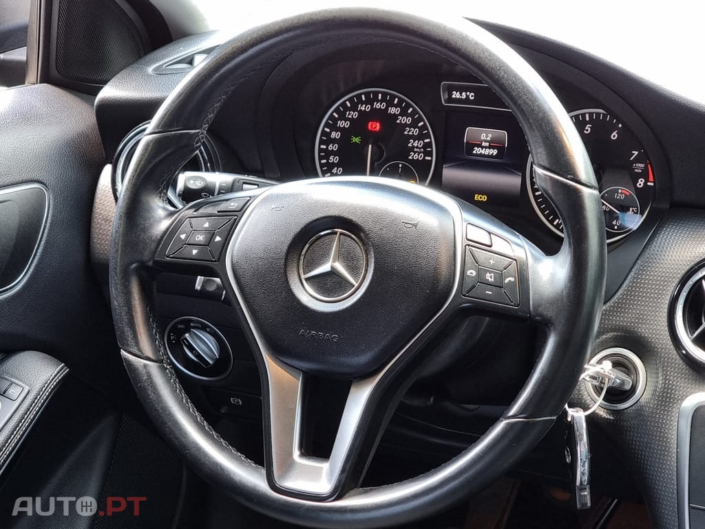 Mercedes-Benz A 180 Dynamic Edition