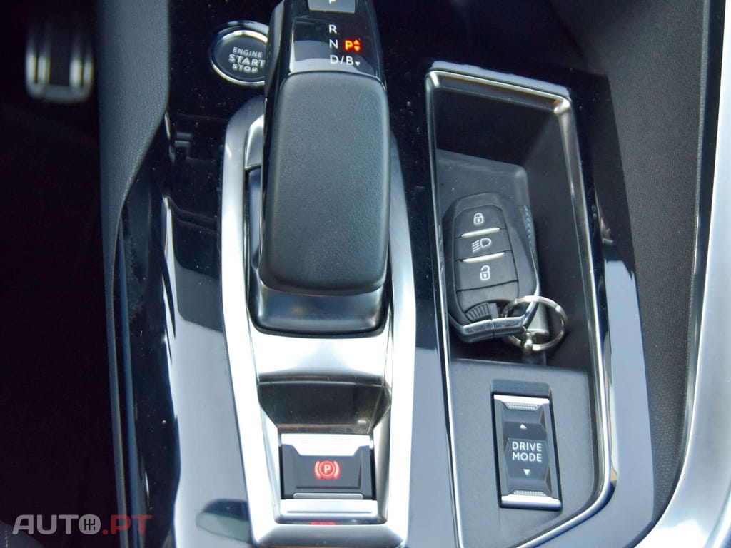 Peugeot 3008 1.6 Hybrid GT e-EAT8