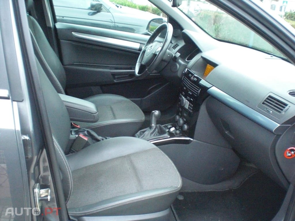 Opel Astra Caravan 1.7 CDTi Cosmo ecoFLEX