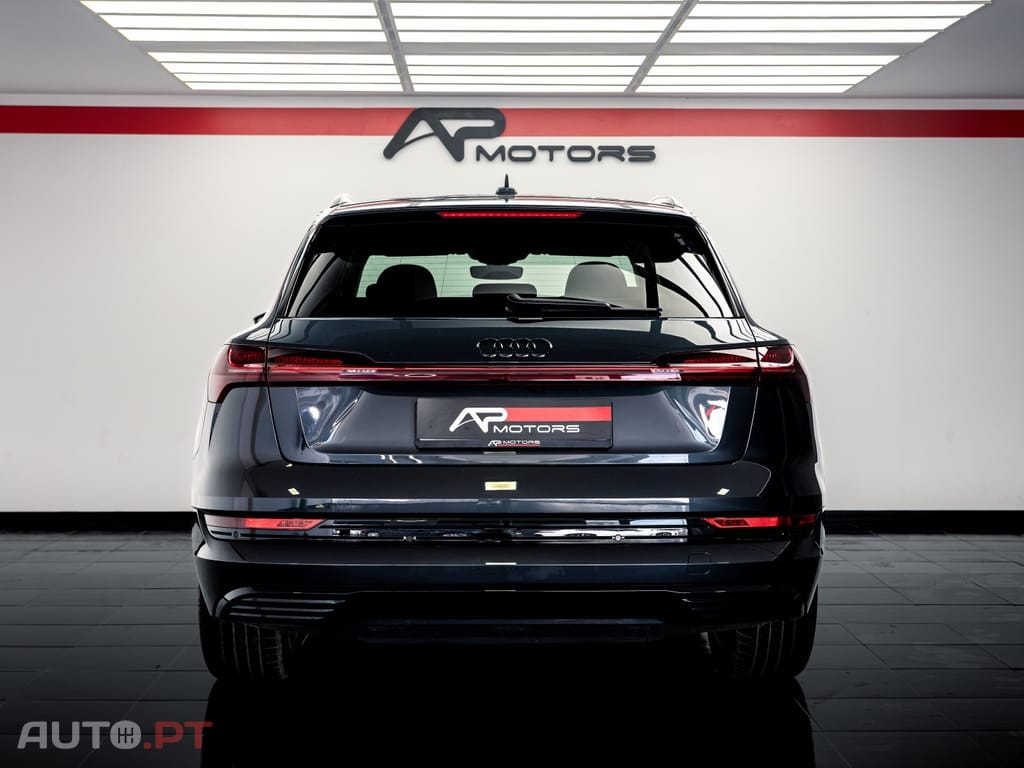 Audi E-Tron 50 quattro